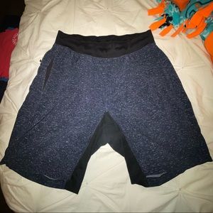 Men’s patterned Lululemon Men’s shorts